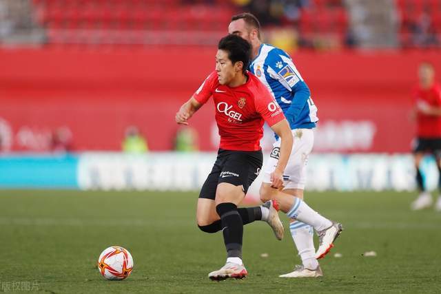 浙江U20队4-0横扫青岛海牛，强势晋级中青赛第二阶段